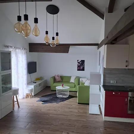 Seestueberl Dachgeschoss * Sankt Pantaleon (Innviertel)