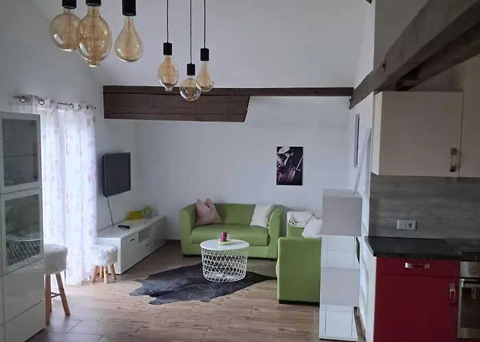 Seestueberl Dachgeschoss * Sankt Pantaleon (Innviertel)